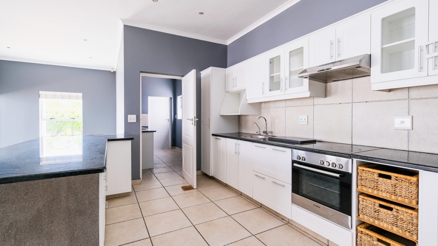 To Let 3 Bedroom Property for Rent in Kingswood Golf Estate Western Cape